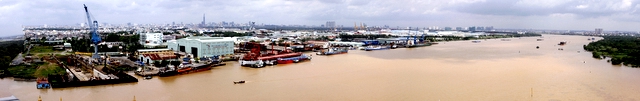 Thanh pho HCM nhin tu cau Phu My